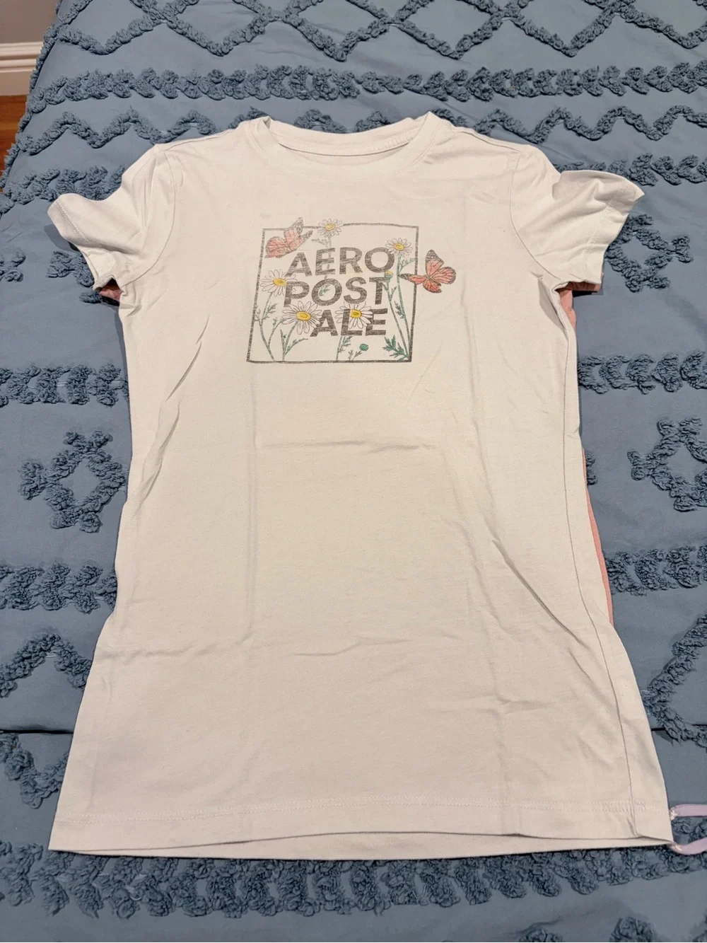 Aeropostale Graphic T-Shirt Bundle XS | 3 Short Sleeve Tees Pink White Gray